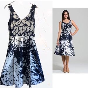 Taylor Women’s COCKTAIL DRESS Size 2 Sleeveless